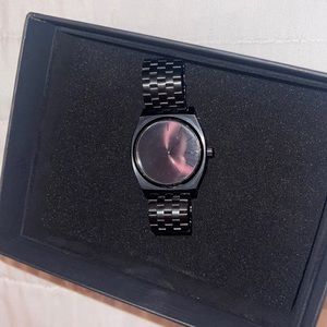 Nixon watch